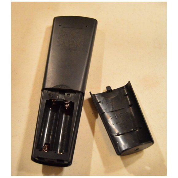 Sony RM-V8A Multi-function Remote Control for VCR Cable and TV - Picture 2 of 2